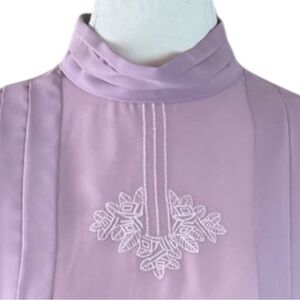 Astro One Vintage 1980s Embroidered High Neck‎ Blouse Size 12 Lavender